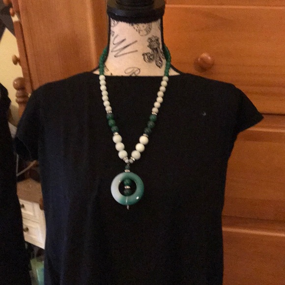Jewelry - BEAUTIFUL JADE NECKLACE
